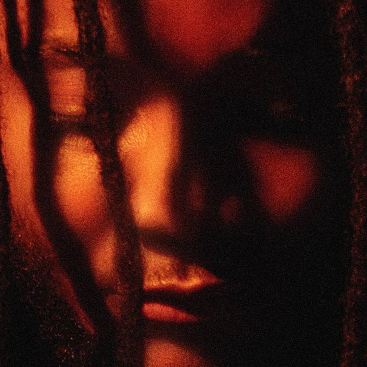 Mama Don't Cry - Single
