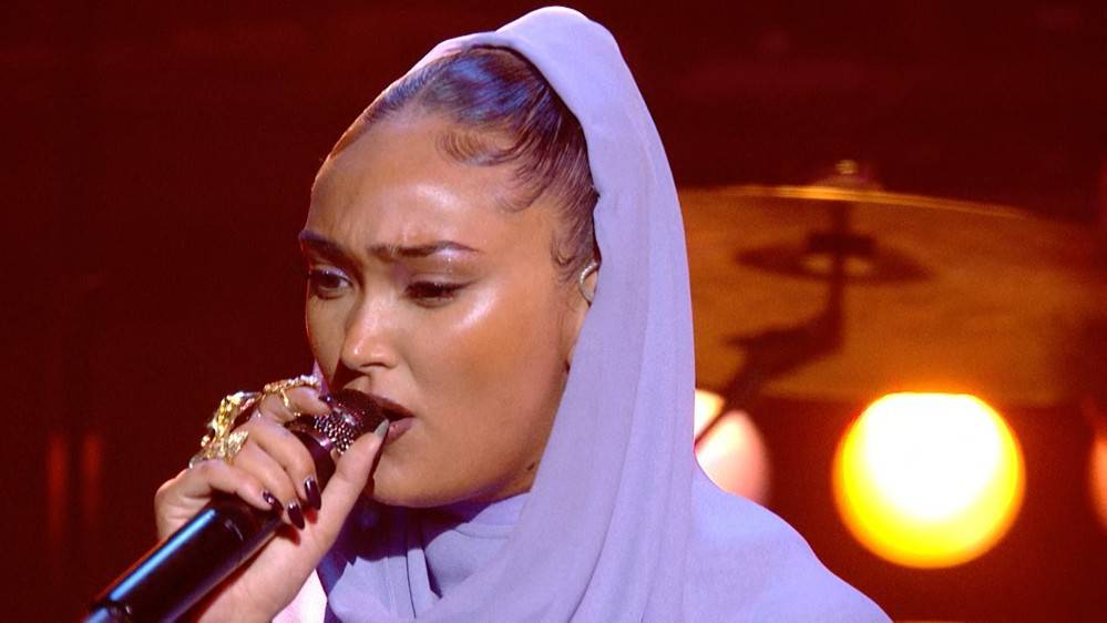 Feet Don't Fail Me Now (Live from Mercury Prize, 2022)