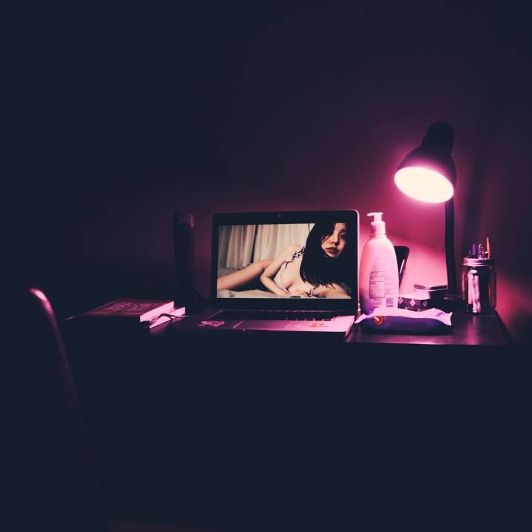 Online - Single